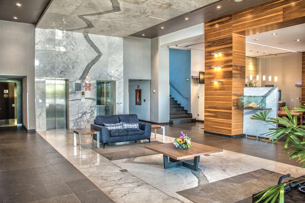 Casa Inn Premium Hotel Керетаро Интерьер фото Lobby